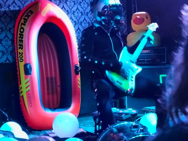 Bob Log III on stage.